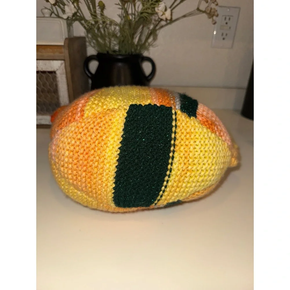N/A handmade knitted